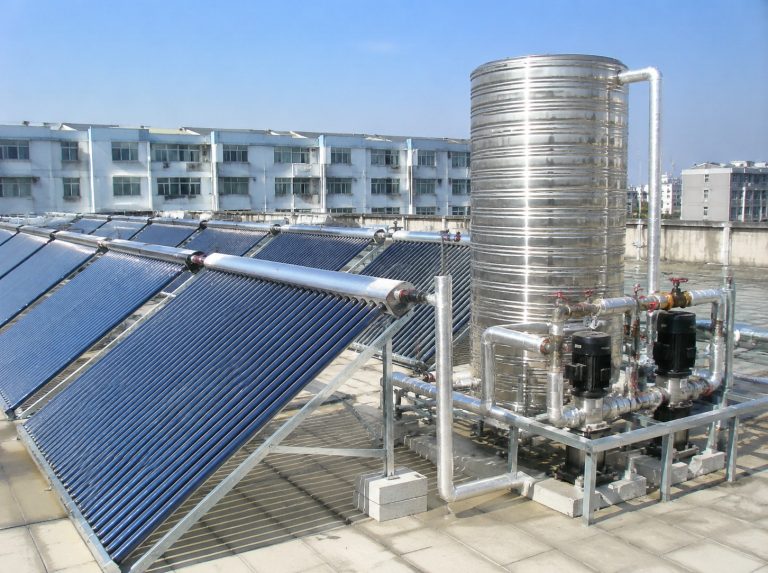 荣成商用大容量真空管太阳能热水系统